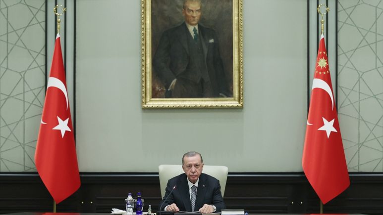 Cumhurbaşkanı Erdoğan, 10 Mart'ta karar alarak seçim sürecini başlatacaklarını duyurdu